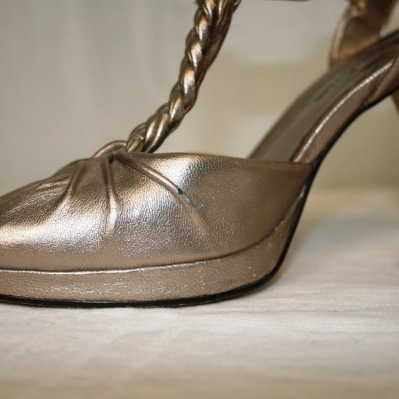 Metallic Tone T-Strap Shoes - Picture 6 of 10